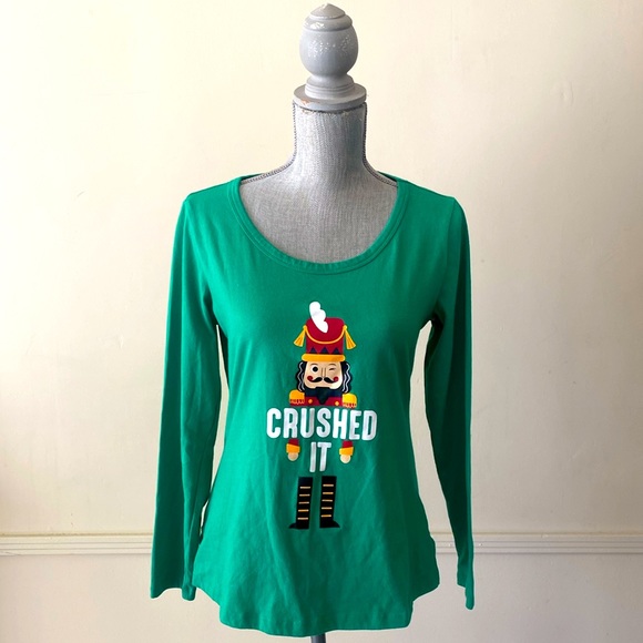 MACY’s FAMILY PJs “Crushed It” NUTCRACKER GREEN SLEEP TOP SIZE SMALL 🌟EUC🌟 - Picture 1 of 11